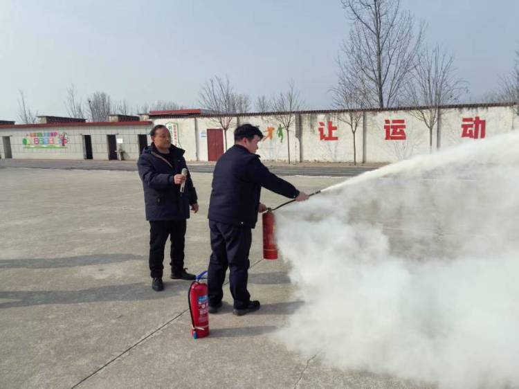 简篇-校园消防演练,筑牢安全防线——独树镇扳井小学消防应急疏散演练活动