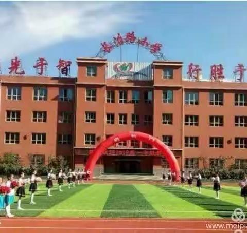 一卷在手，与夏相依——长治路小学五年四班暑期读书活动剪影