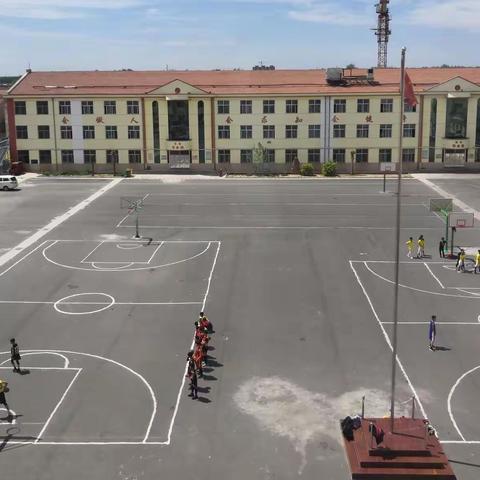 正青春，梦飞扬——屯留二中第一届篮球联赛