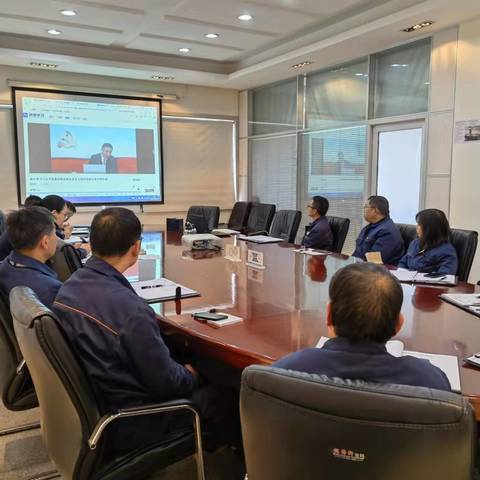 氟聚合物事业部纪委开展“两法一条例”专题学习