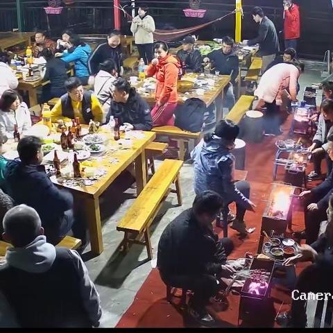 早上：自选娱乐活动➕中餐➕团建活动➕自助烧烤