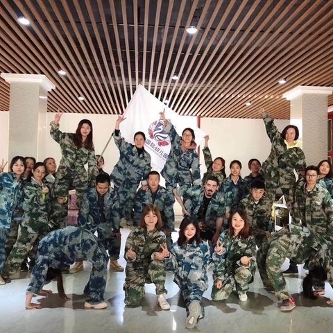 两天行程、团建活动➕吃饭➕烧烤➕住宿➕爬翠华山