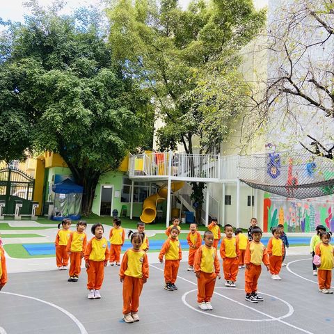 芒市天天乐幼儿2022年秋季学期升旗仪式——小二班